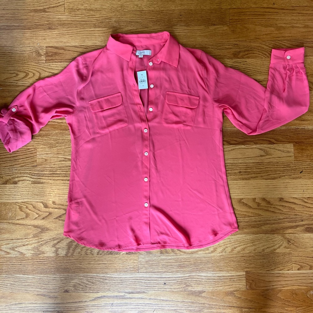 Coral button up Loft blouse, NWT, size medium